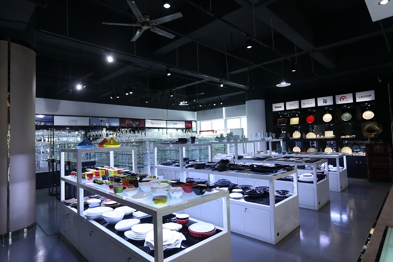 <a href='http://www.hiyinyue.com/canyisheb-14.htm' class='keys' title='點擊查看關于酒店廚房設備的相關信息' target='_blank'>酒店廚房設備</a>